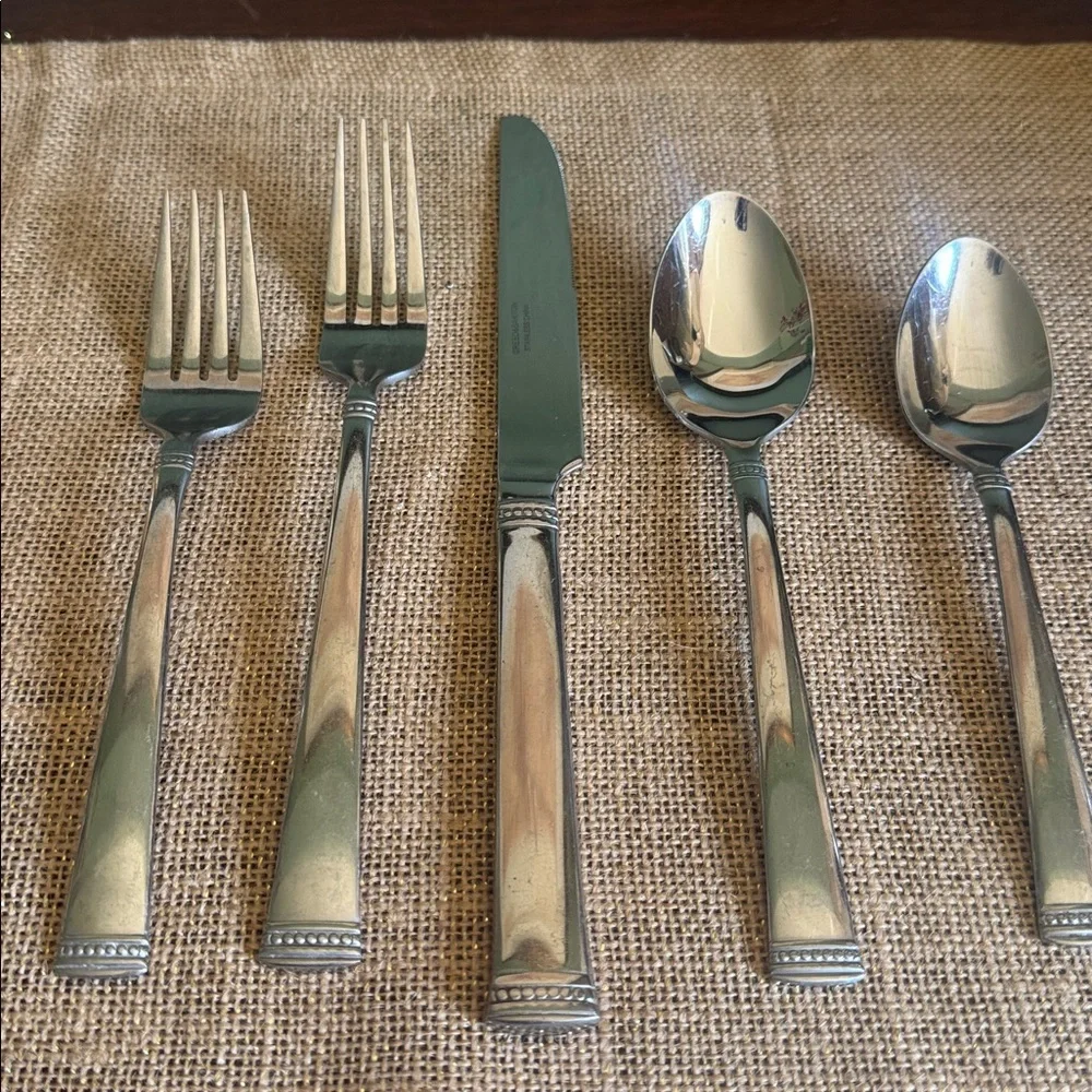 Reed & Barton Flatware Imperial Bead Stainless 5 Piece Place Setting Everyday